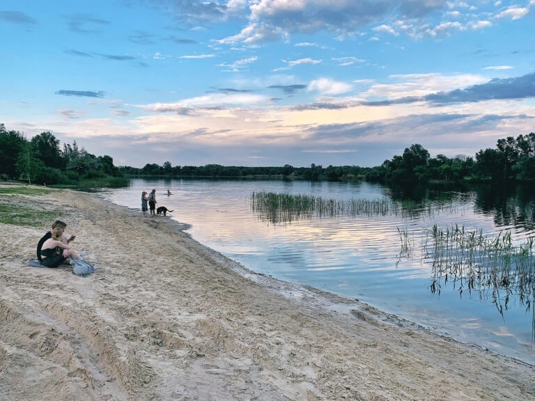 Зона відпочинку біля р. Берестова