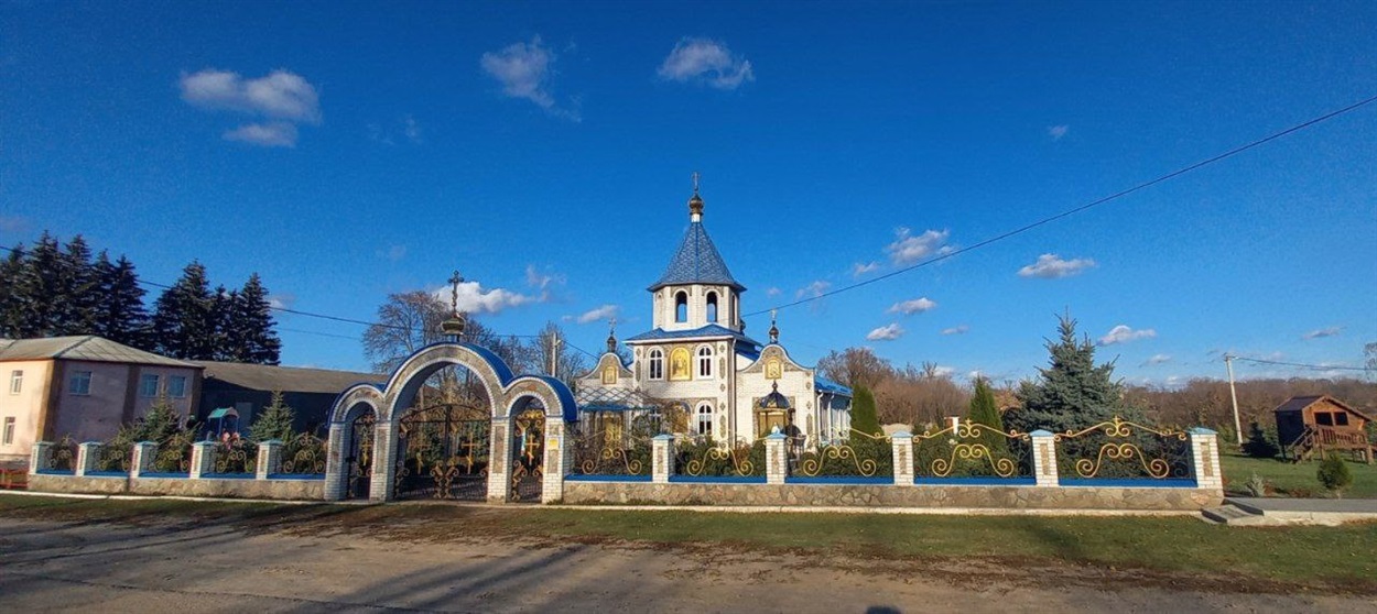 Петрівський Петро-Павлівський храм.